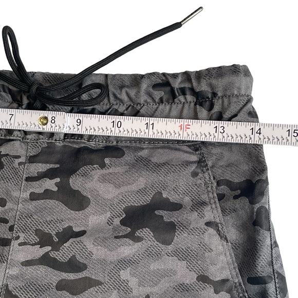 BEVY FLOG Shely Gray/Black Camo Drawstring Jogger Pants Size 25 - Picture 12 of 17